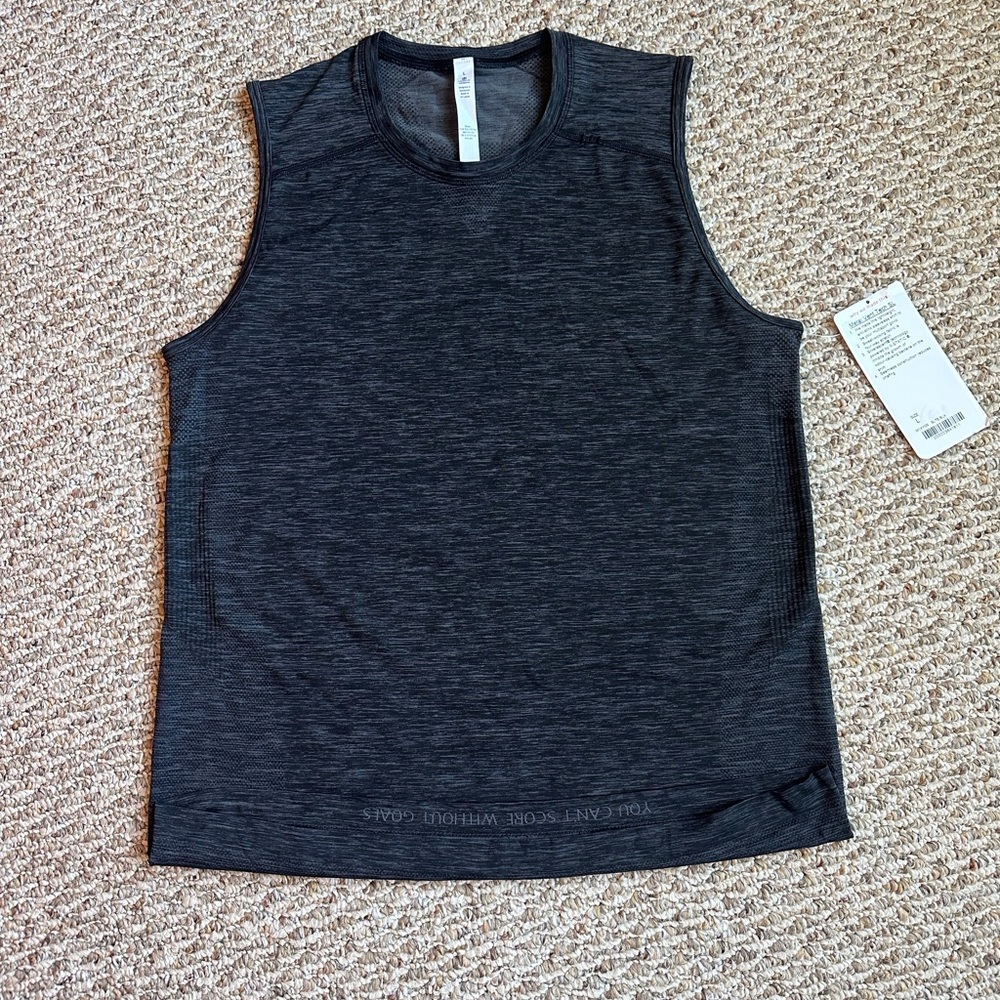 NWT Lululemon Mens Metal Vent Tech shirt